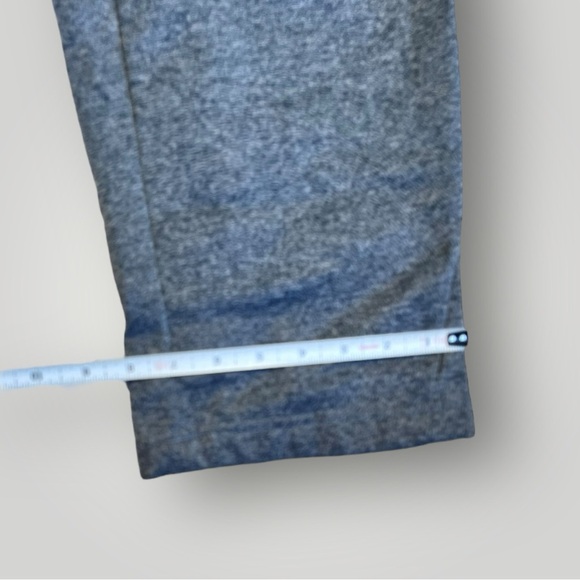 Nike Dri-Fit Gray Sweatpants - Picture 4 of 10